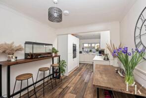 71, Graham Crescent, Brighton BN41 2YA