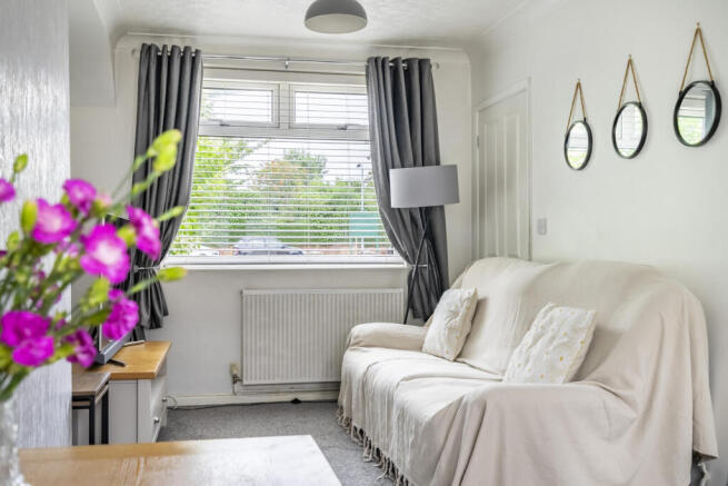 3 bed Terraced for sale Image 2