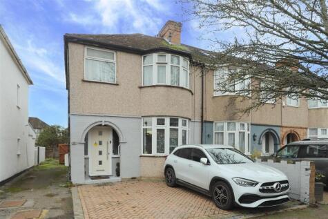 St. Anselms Road, Hayes, UB3