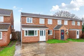 16, Blackbird Close, Bedford MK45 1SB