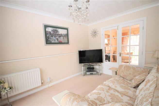 STUDY/FAMILY ROOM