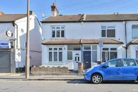 Harwoods Road, Watford, WD18