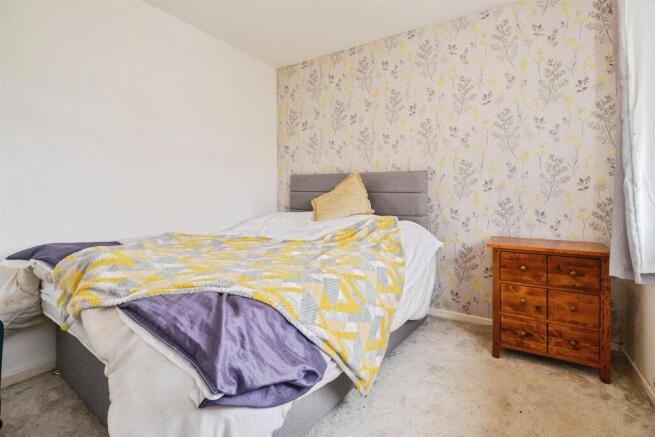 3 bed Semi-Detached for sale Image 7