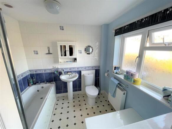 bathrooms (2).jpg