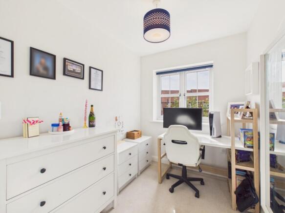 3 bed Terraced for sale Image 6