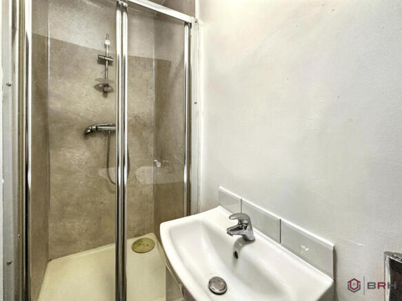 2 bed Block of Apartments for sale Image 8