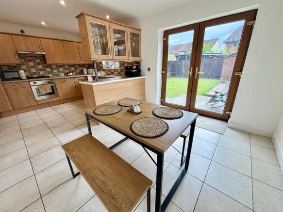 Kitchen/Dining Room