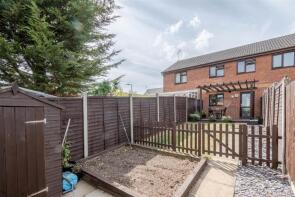 14, Westfields Avenue, Rushden NN10 8LZ