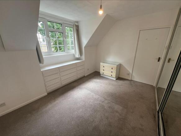 2 bed Flat to rent Image 9