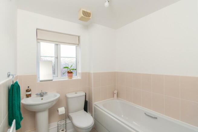 DAORHTROWSDROW1726 - Bathroom C.jpg