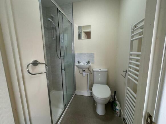 Bed 2 En Suite