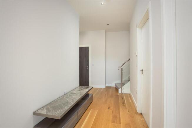 2 bed Penthouse for sale Image 7