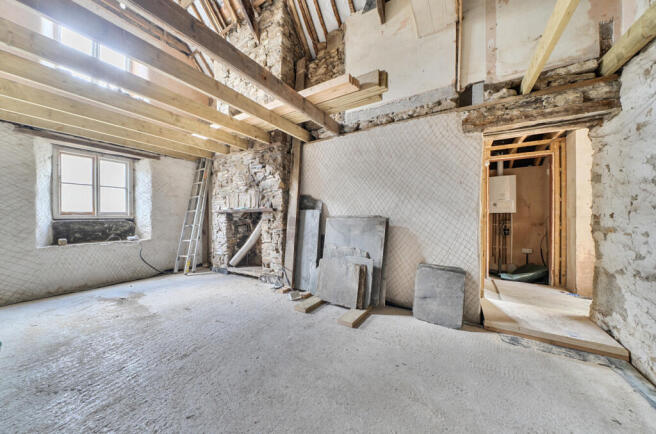 1410025-3-69a1944...