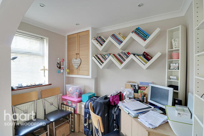 Photo 8