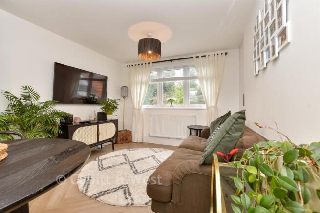 Kitchen / Lounge / Diner