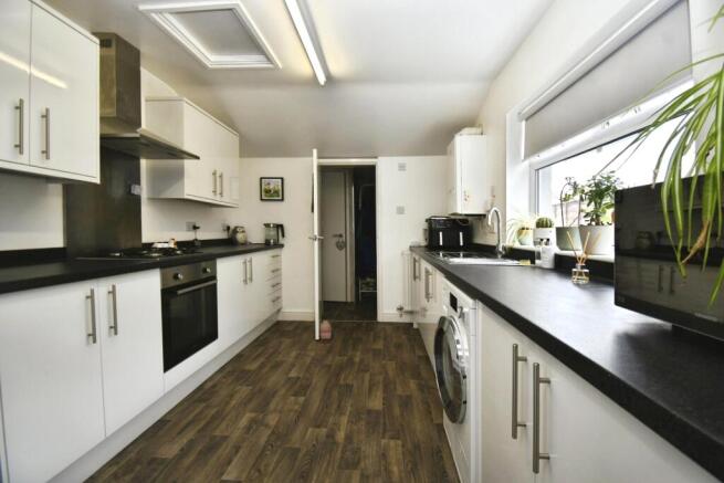 3 bed Terraced for sale Image 4