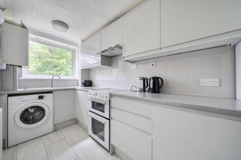 Paddock Close, South Darenth, Dartford, Kent, DA4