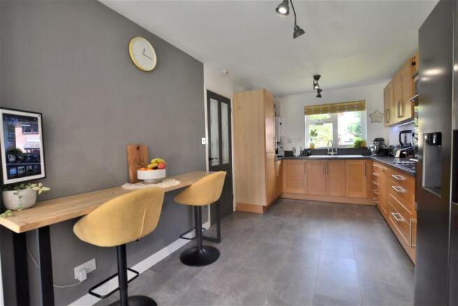 Kitchen 3.jpg