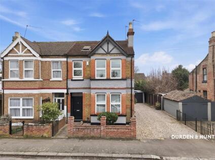 Stanley Road, Hornchurch, RM12