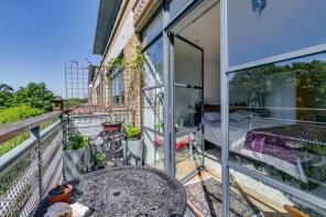 Apartment 2, 1, Point Wharf Lane, Brentford TW8 0DD