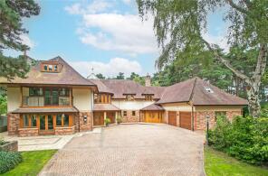 7, Avon Avenue, Ringwood BH24 2BQ