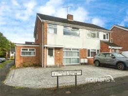 37, Maple Gardens, Yateley GU46 6JQ