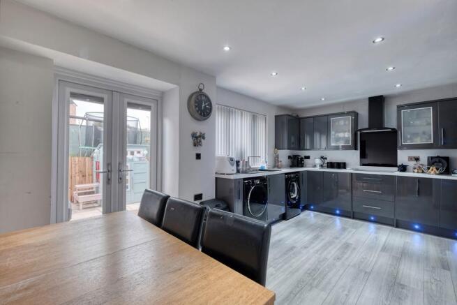 Kitchen / Diner
