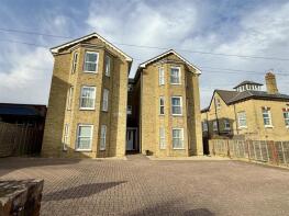 5, Maranatha Court, Bellevue Road, Cowes PO31 7HN