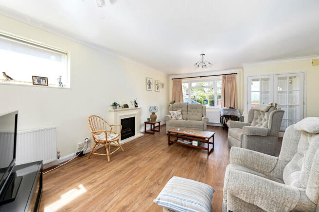 10 Sandhurst Lane...