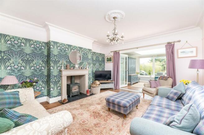 SITTING ROOM