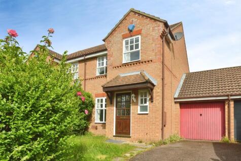 Douglas Place, Oldbrook, Milton Keynes