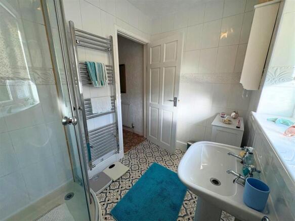 Shower Room c (edit).jpg