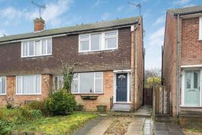 9, Woodside Close, Knaphill, Woking GU21 2DD
