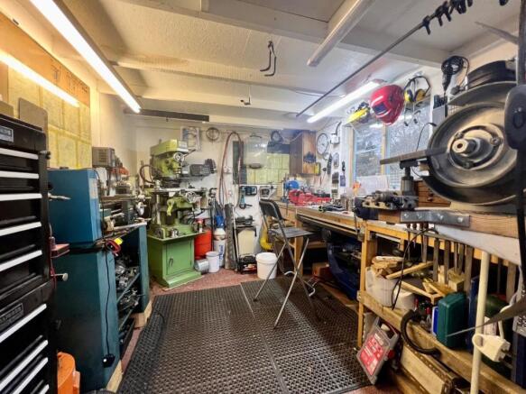garage ii.jpg