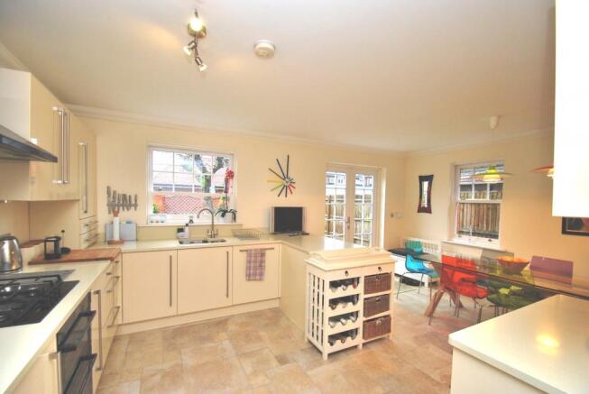 Kitchen/Breakfast