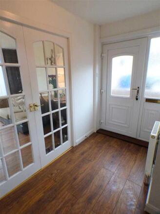 Entrance Hallway (1)