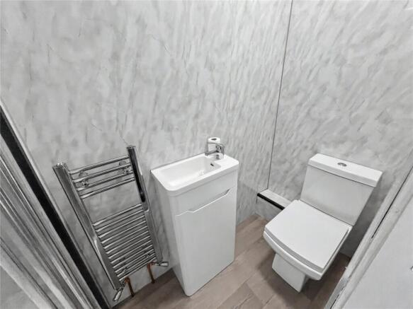 3 bed Terraced to rent Image 4