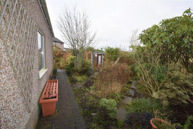 Side Garden.jpg