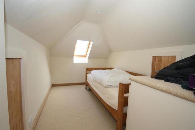 Bedroom 4.JPG