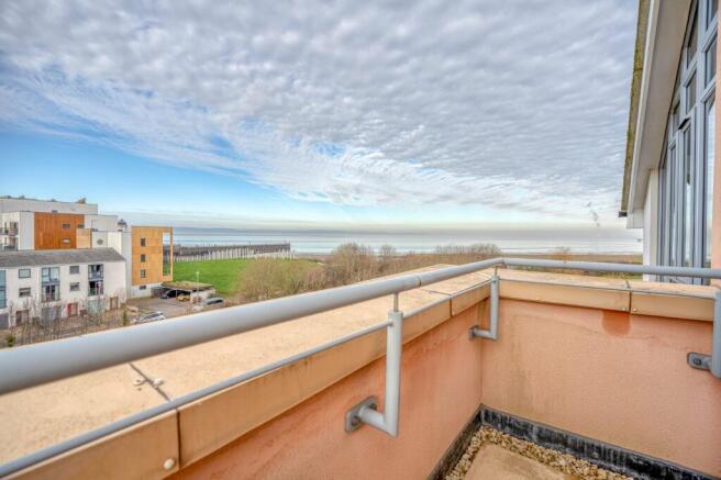 Bed One Balcony