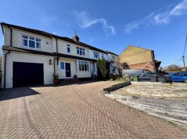 47, Boundary Road, High Wycombe HP10 0DH