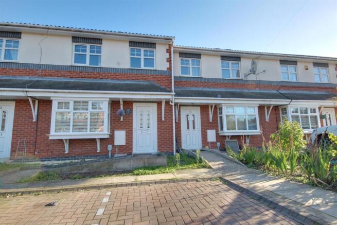 3 bed Terraced for sale Image 12