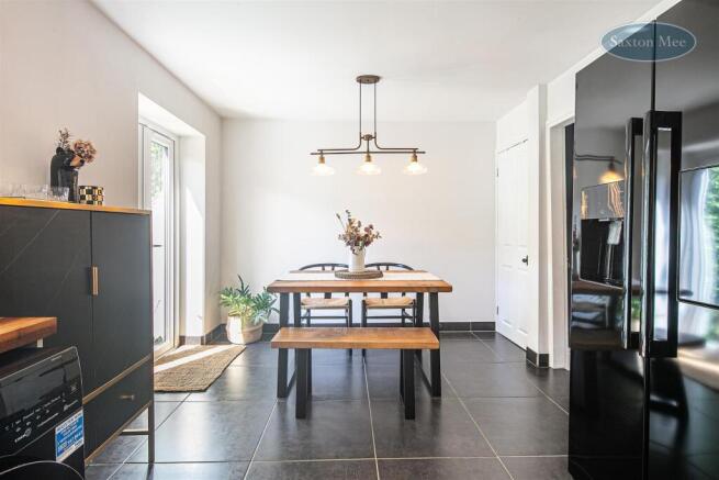 3 bed Terraced for sale Image 6