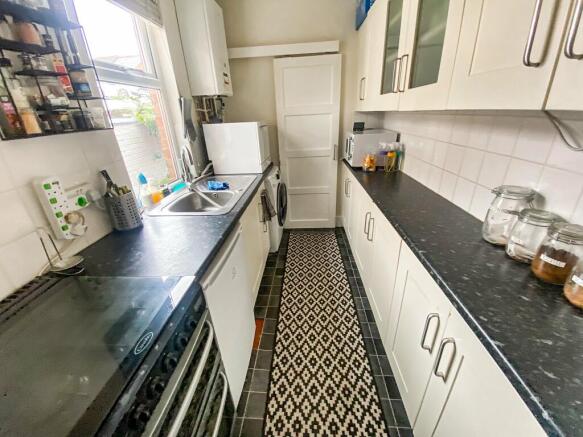 Kitchen (3)