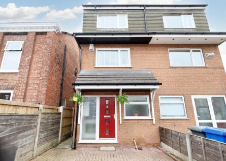 Worsley Road, Eccles, M30