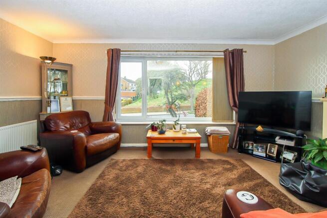 3 bed Semi-Detached for sale Image 11