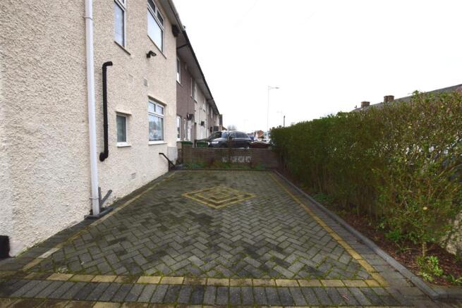 Front Garden .JPG
