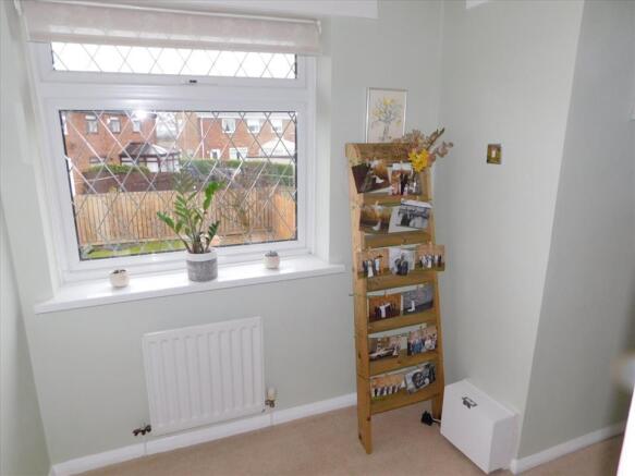 FIRST FLOOR LANDING