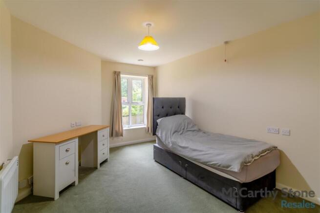 2 bed Apartment for sale Image 8