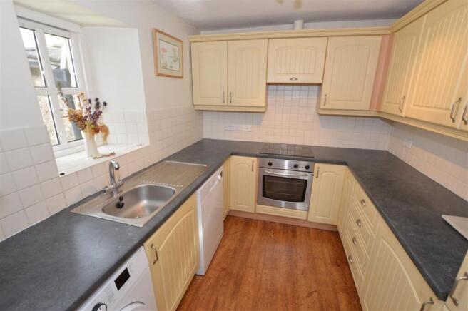 2 bed Cottage for sale Image 6